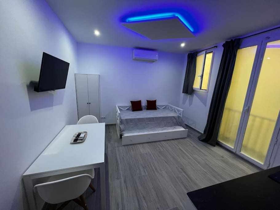 Acogedor Apartamento En Gran Via Madri Exterior foto