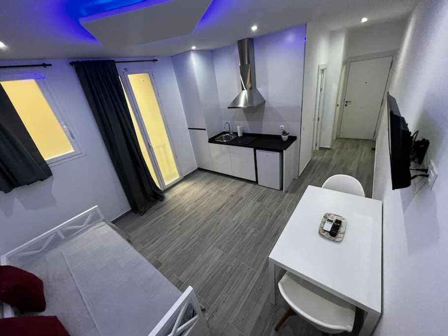 Acogedor Apartamento En Gran Via Madri Exterior foto